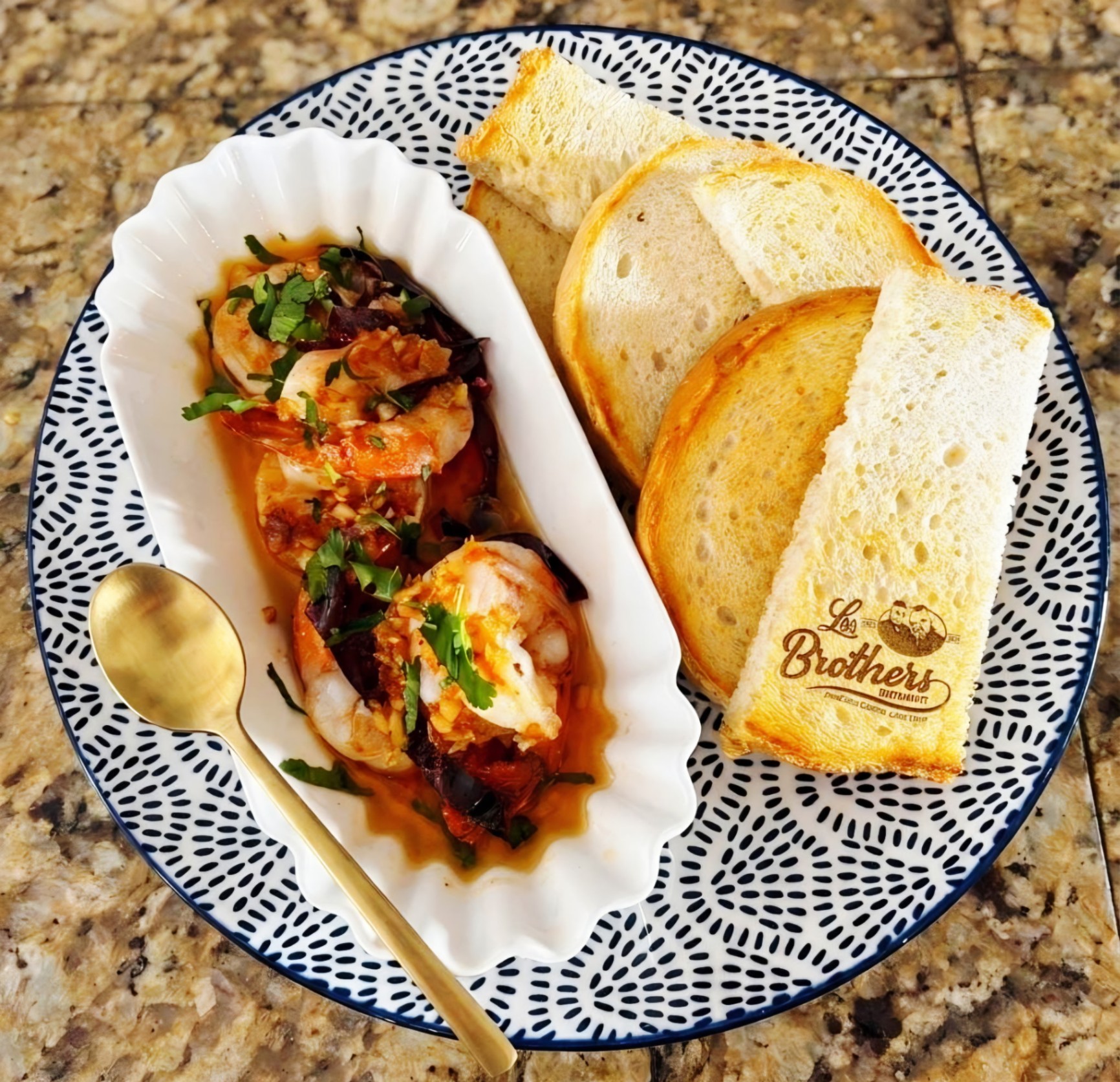 Garlic shrimp with toasted Los Brothers bread